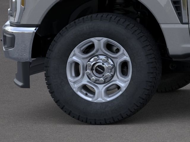 New 2026 Gray Ford XLT image 19