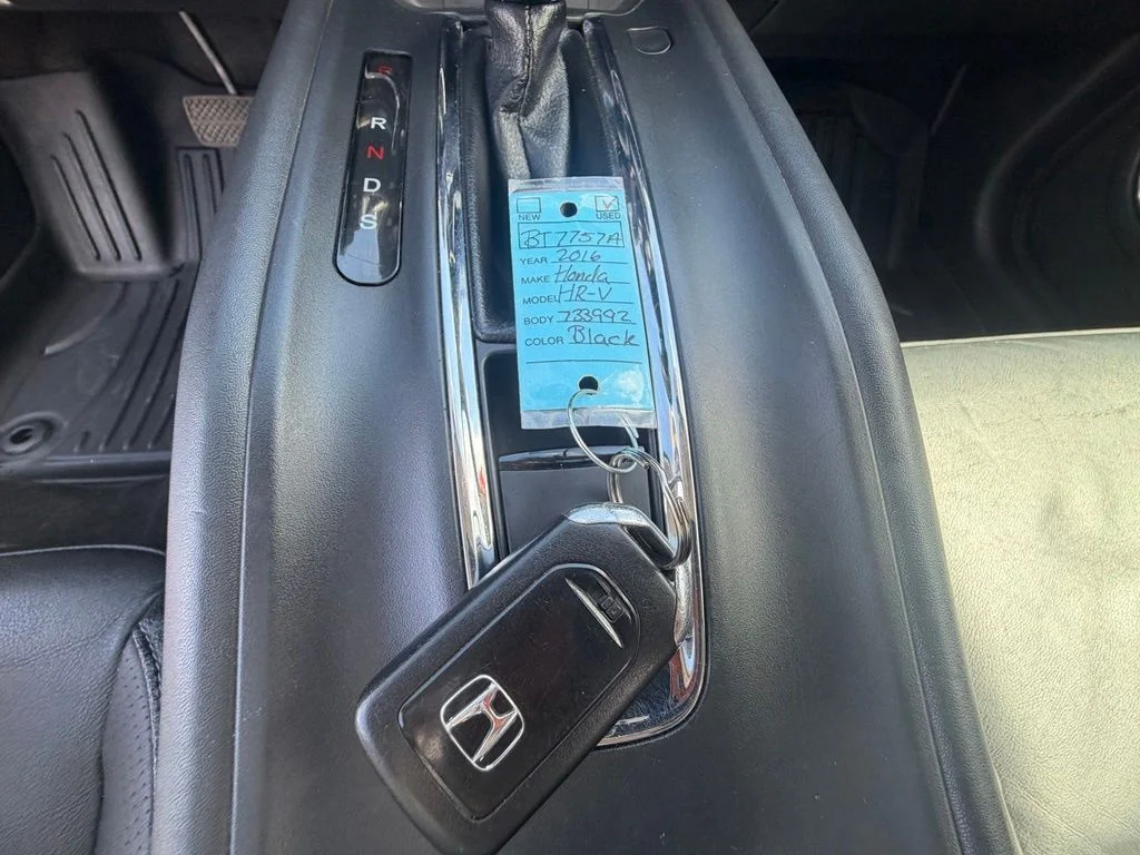 Used 2016 Black Honda EX-L image 29