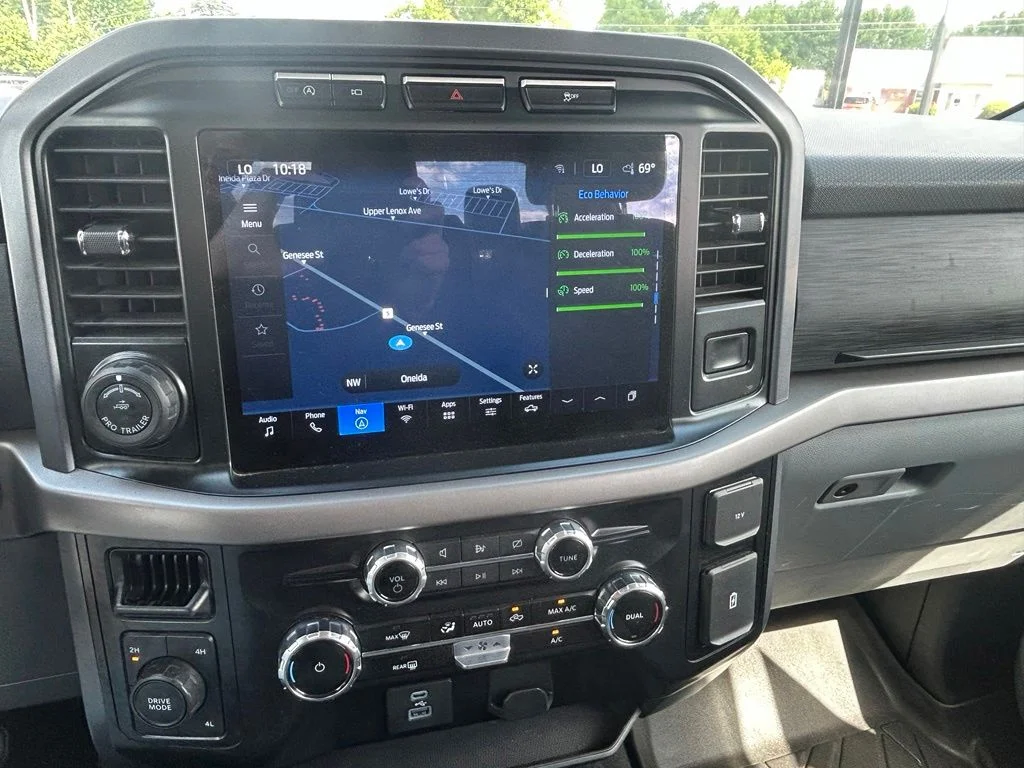 Used 2024 Blue Ford XLT image 27