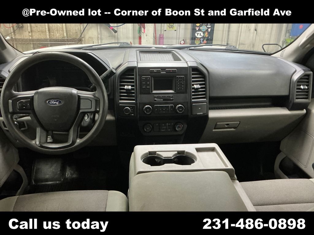 Used 2017 White Ford XL image 18