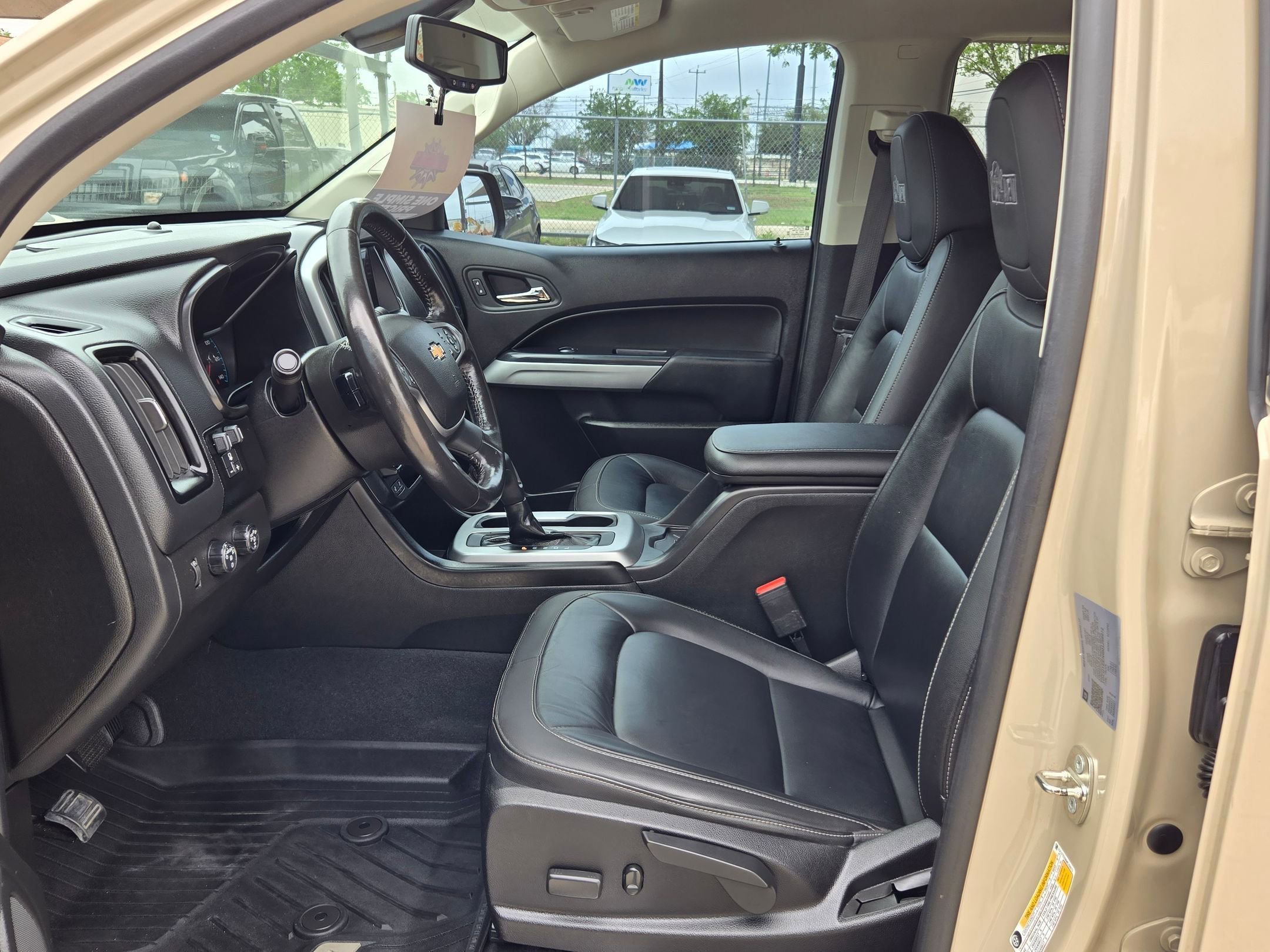 2021 Chevrolet Colorado ZR2 - Photo 10
