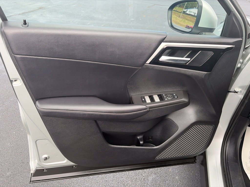 Used 2024 Gray Mitsubishi SE image 14
