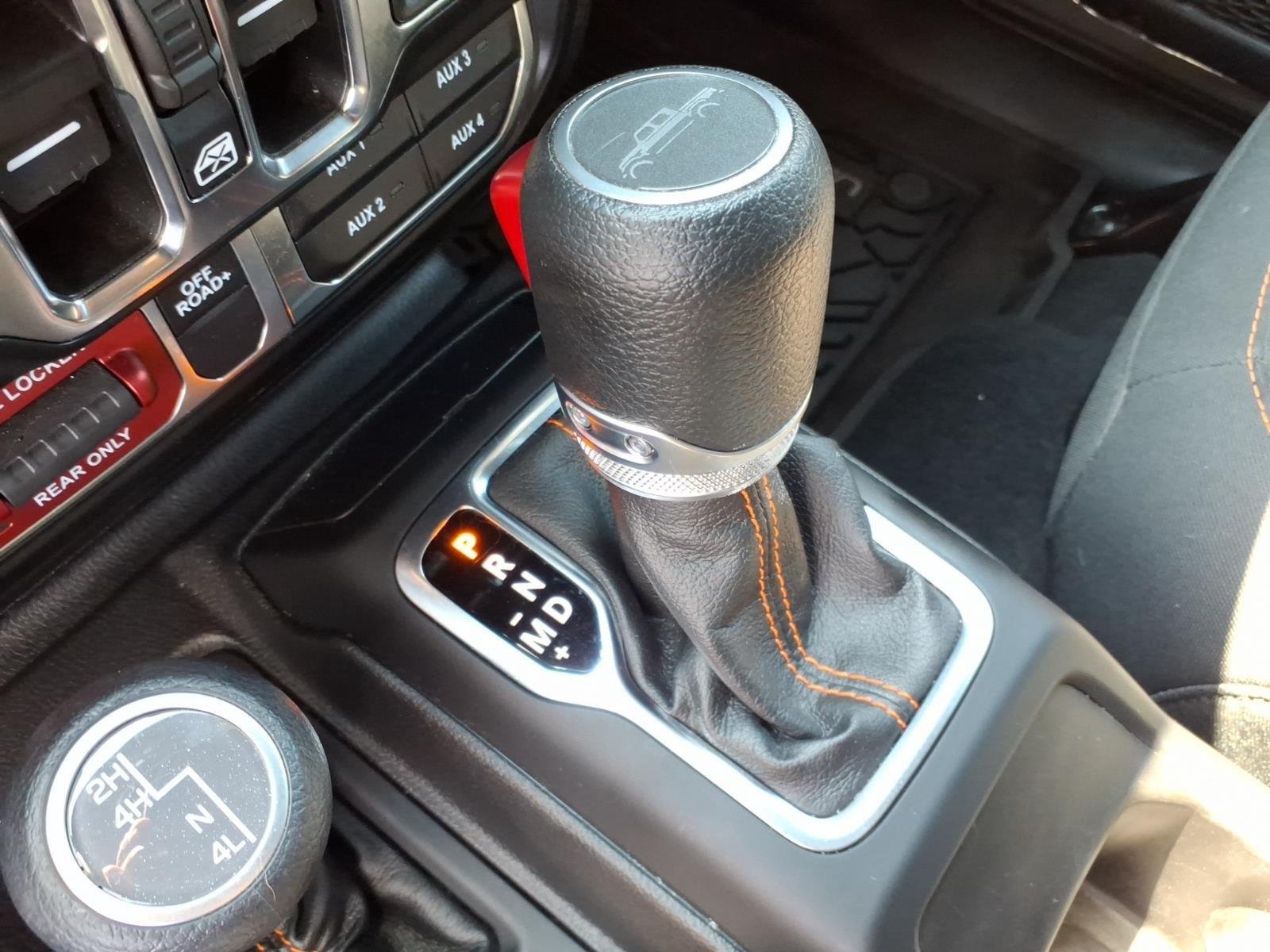 Used 2022 Sting-Gray Clearcoat Jeep Mojave image 8