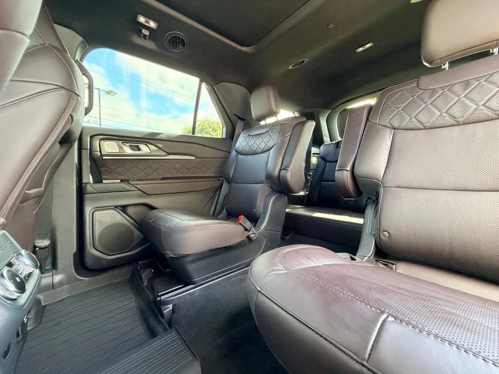 Used 2025 White Ford Platinum image 15
