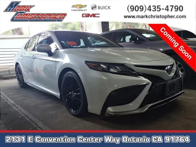 Used 2021 Off-white Toyota XSE V6 image 1