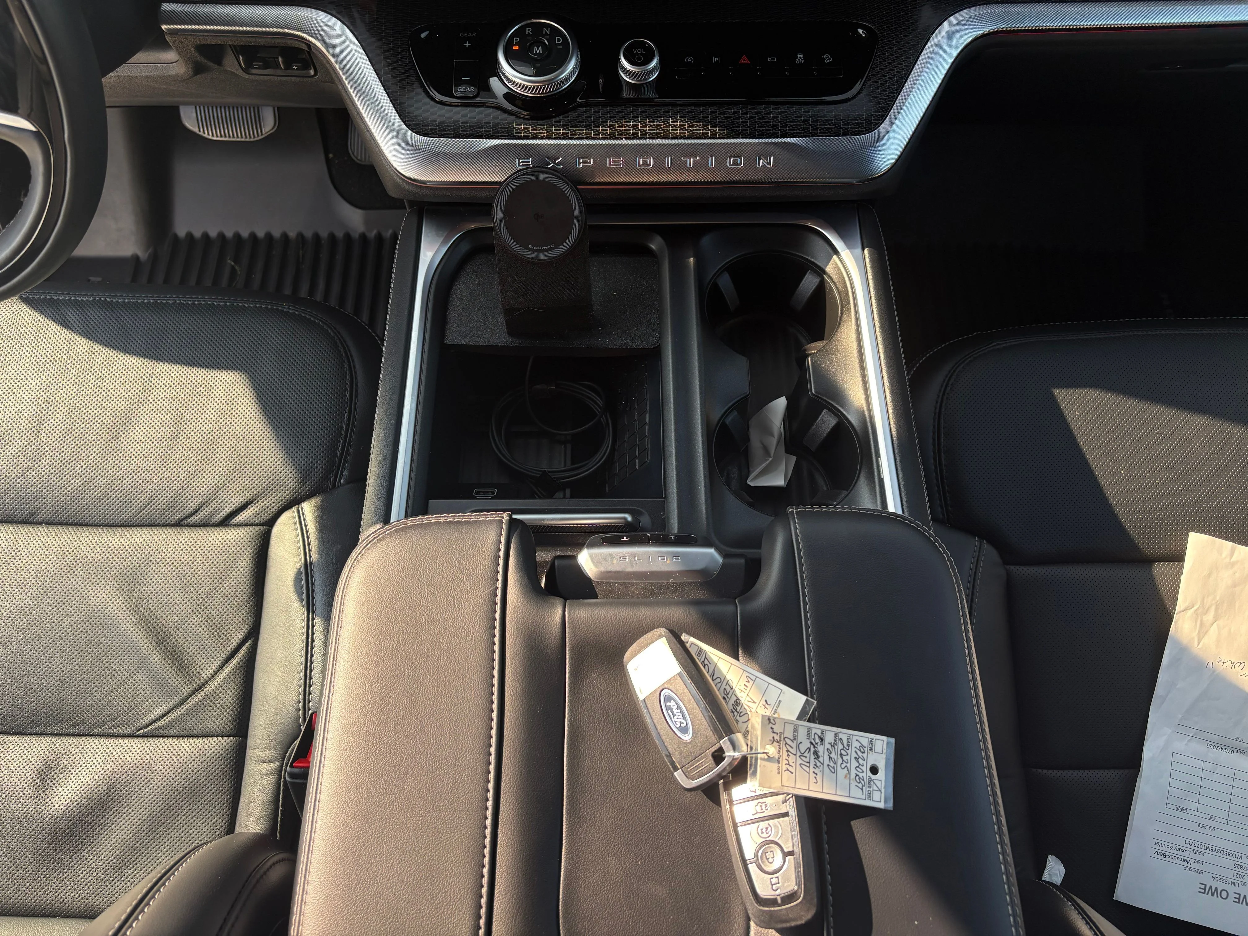 Used 2025 White Metallic Ford Platinum image 13