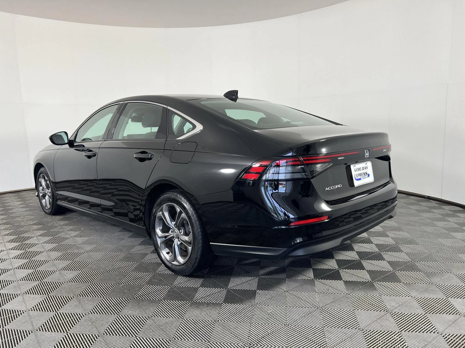 Used 2023  Honda EX image 26