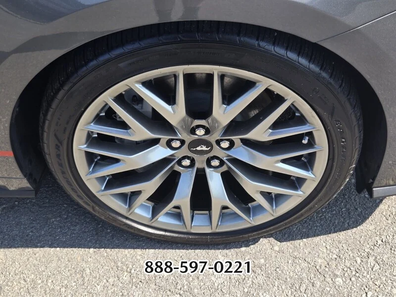 Used 2025 Gray Metallic FORD GT image 22