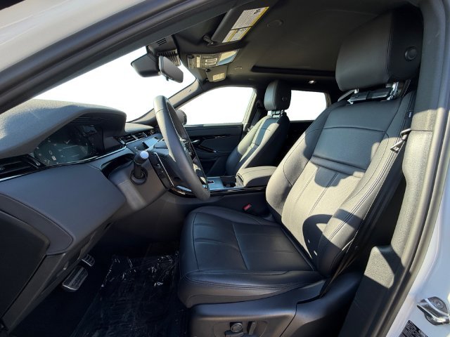Used 2026 White Land Rover Dynamic image 10