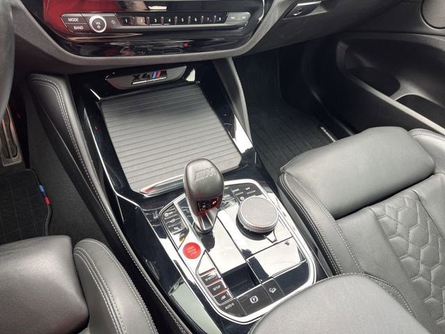 Used 2023 Dark Graphite Metallic BMW Base image 13