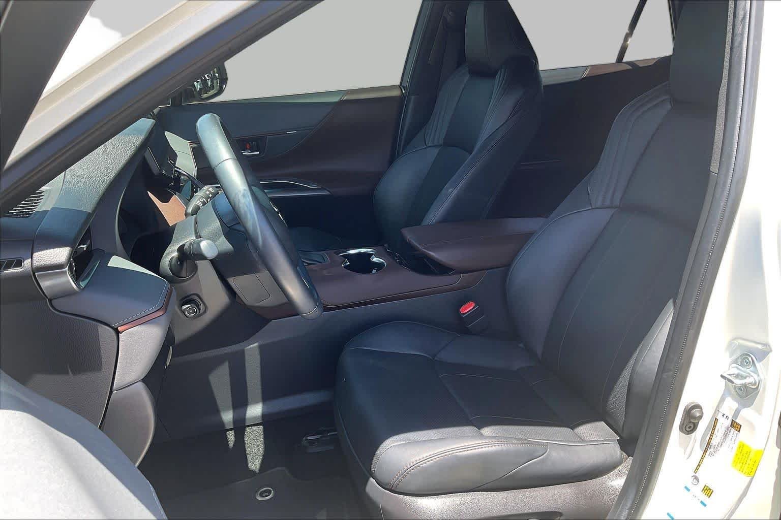 Used 2022 Blizzard Pearl Toyota Limited image 8