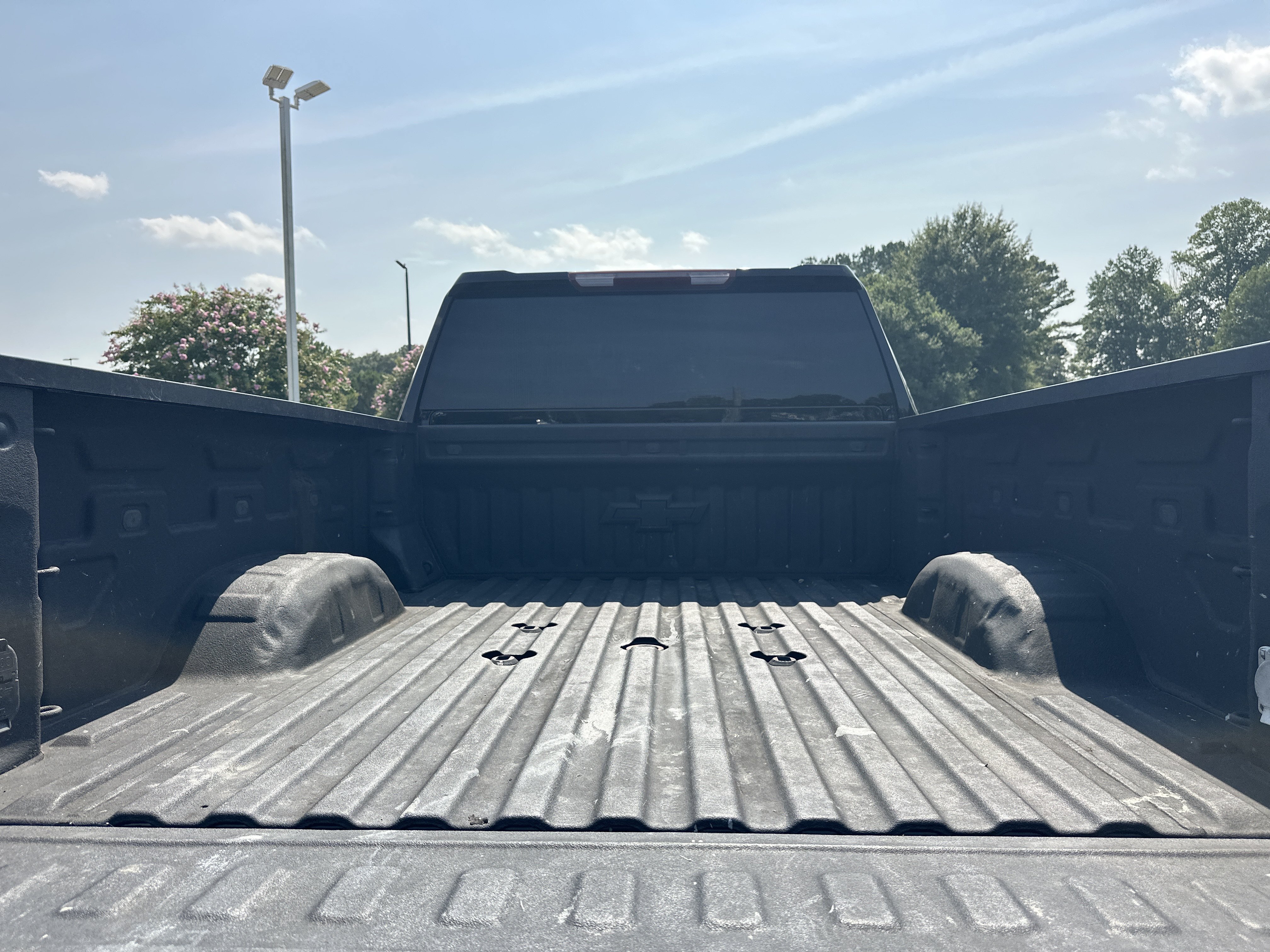 Used 2022 Black Chevrolet Custom image 19