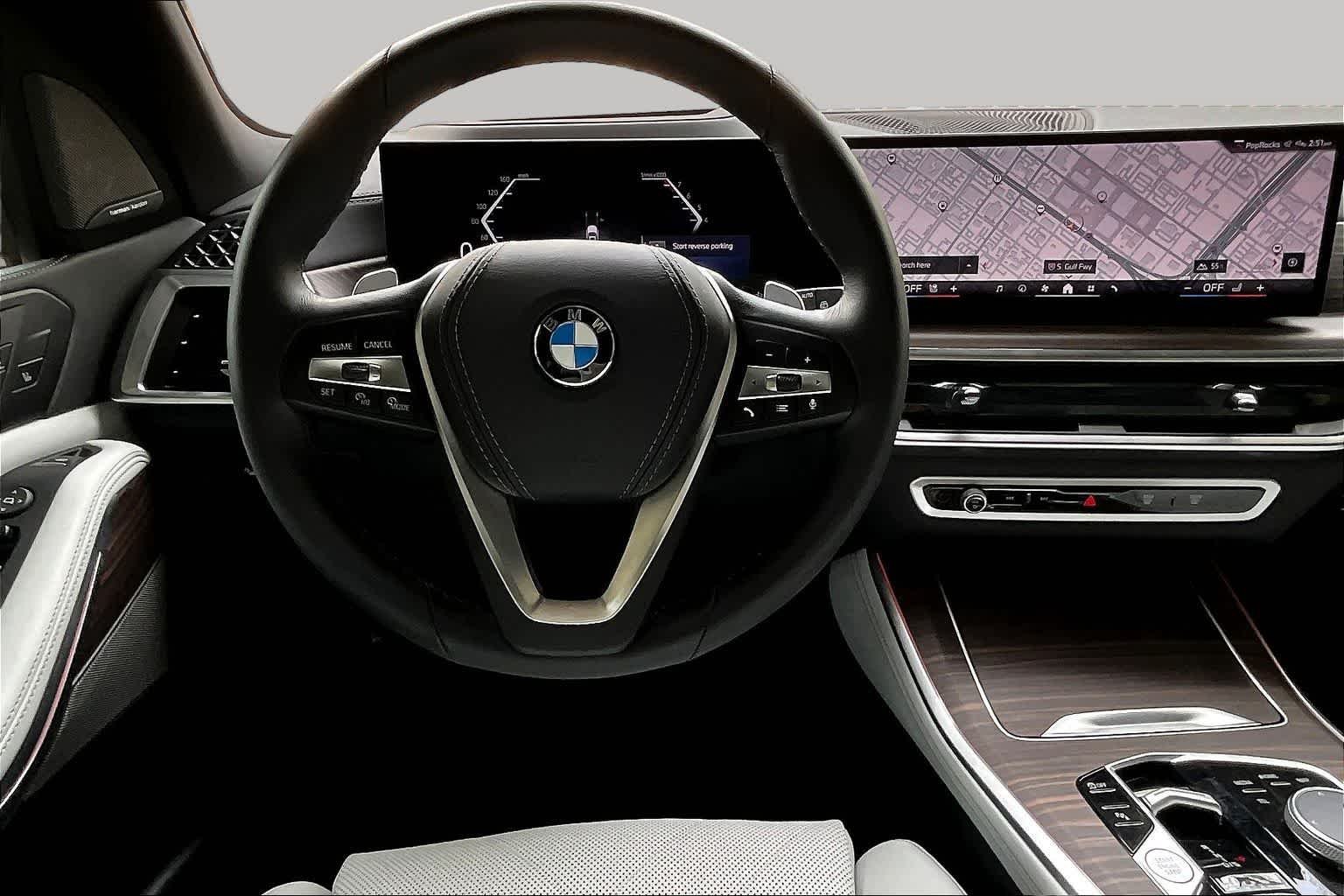 Used 2026 Alpine White BMW sDrive40i image 6