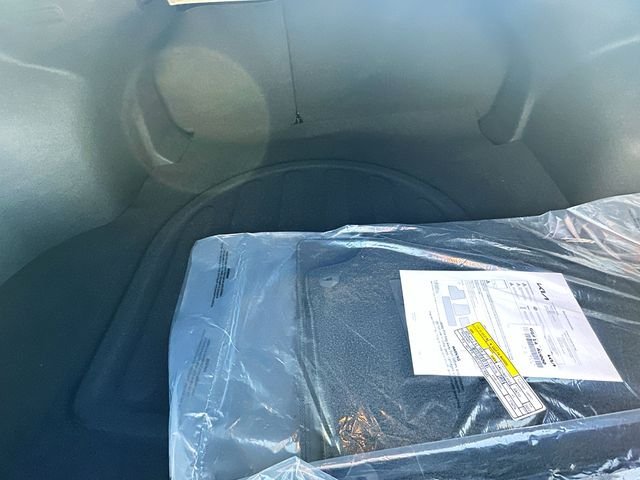 Certified Used 2026 Snow White Pearl Kia LXS image 24