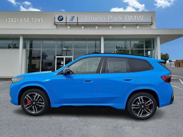 New 2026 Daytona Beach Blue BMW xDrive28i image 7