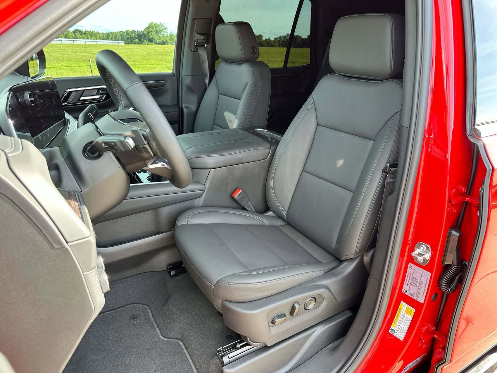 New 2026 Special Paint Chevrolet LT image 11