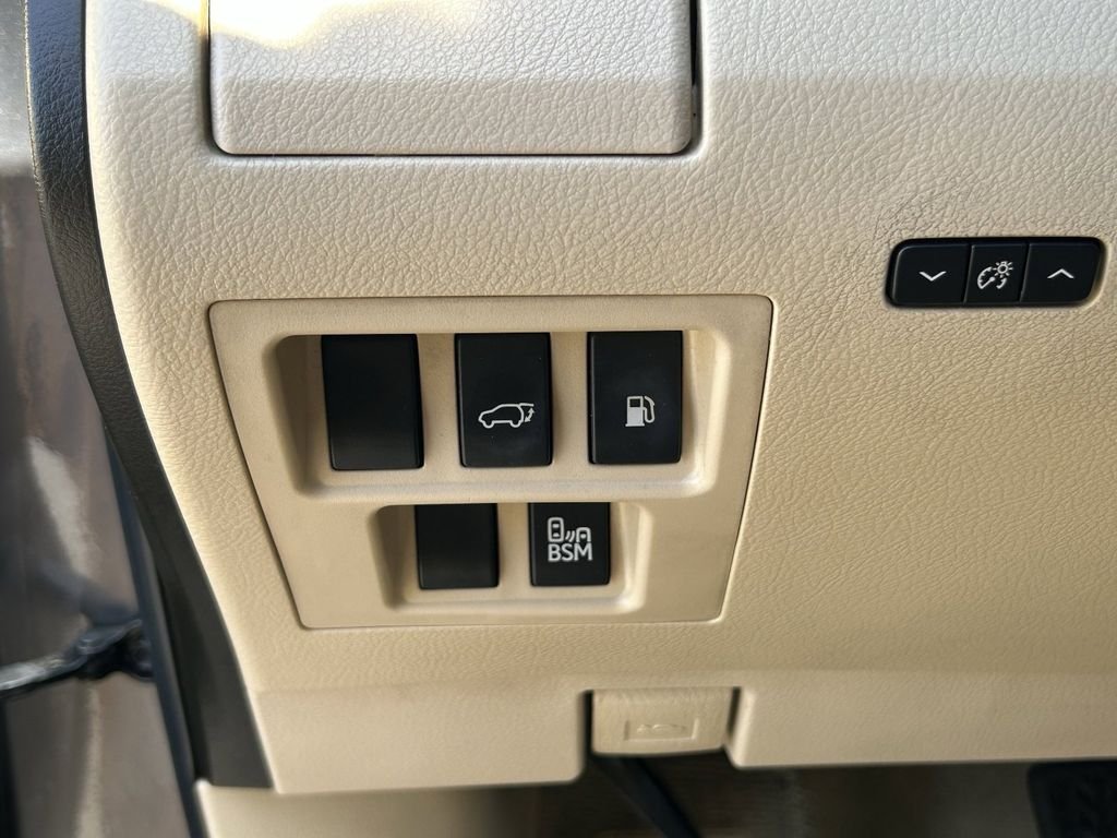 Used 2013 Gray Lexus 350 image 24