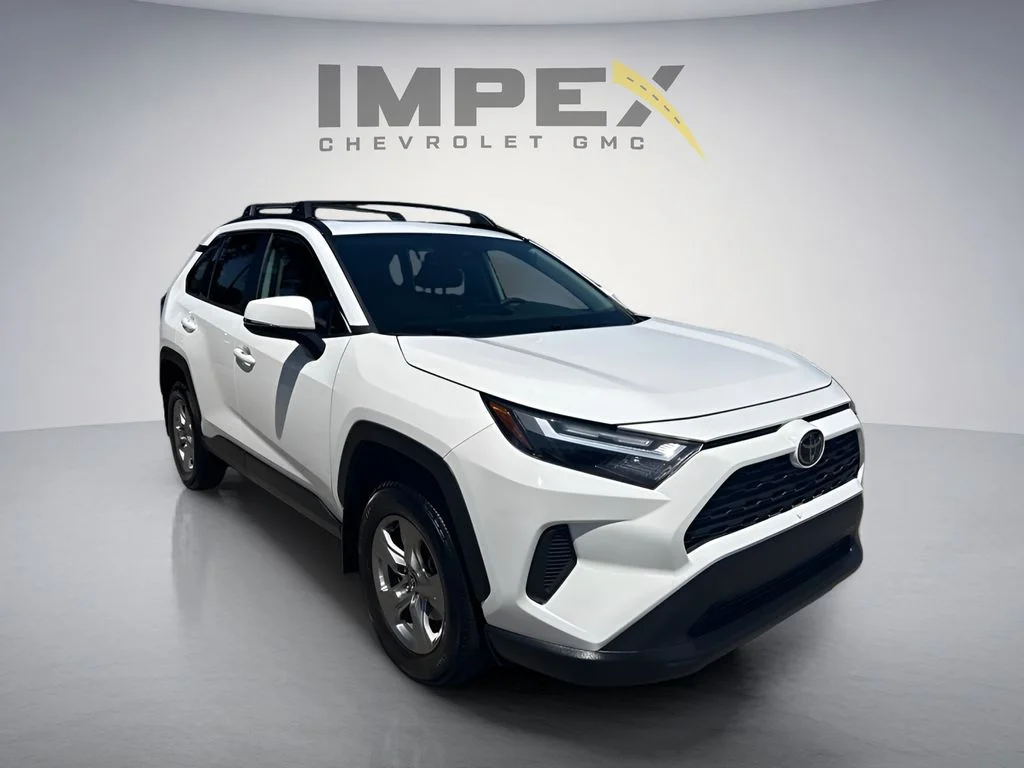Used 2024 White Toyota XLE image 7
