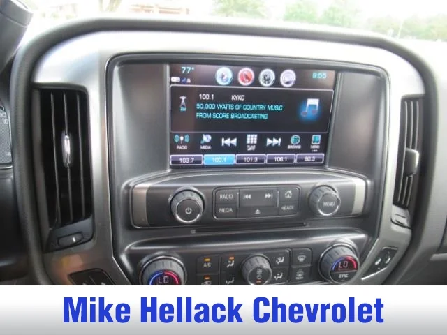 Used 2018 BLACK Chevrolet LT image 9