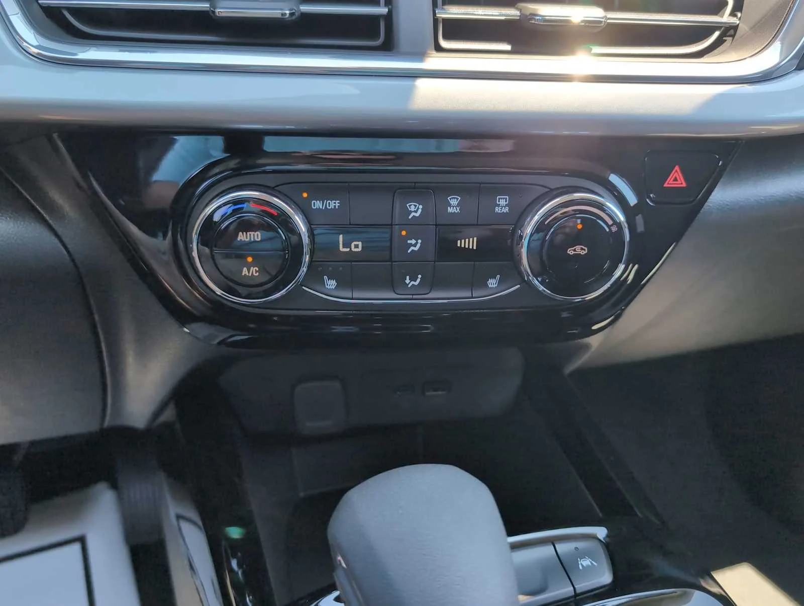 2026 Chevrolet Trax LT - Photo 17