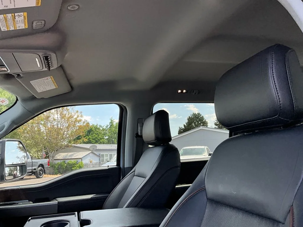 Used 2025 Glacier Grey Metallic Tri-Coat Ford LARIAT image 18