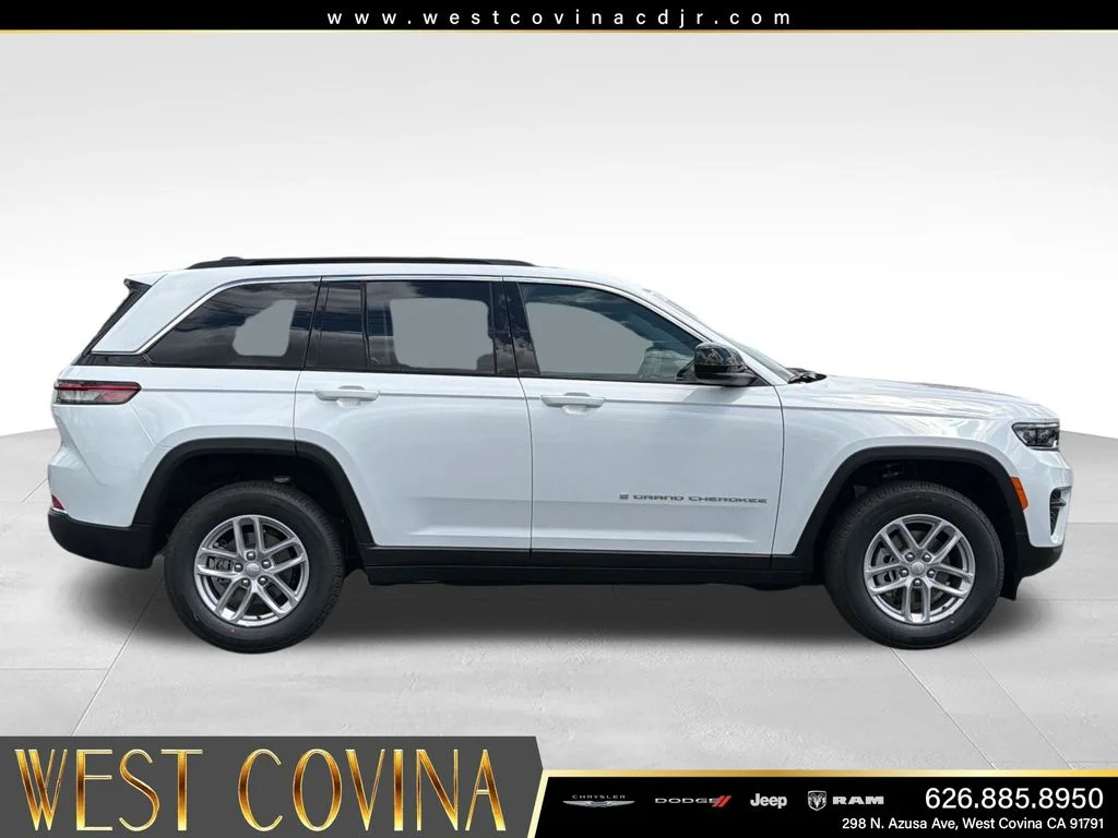 New 2026 Bright White Clearcoat Jeep Laredo X image 6