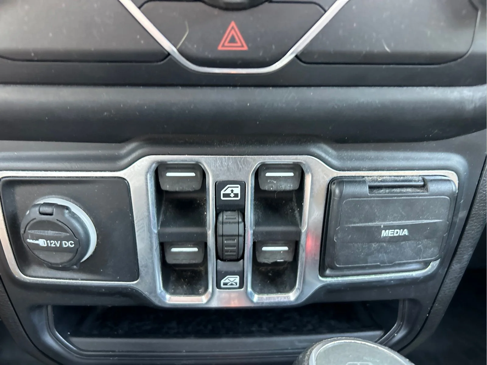 Used 2020 Bright White Clearcoat Jeep Sport image 32