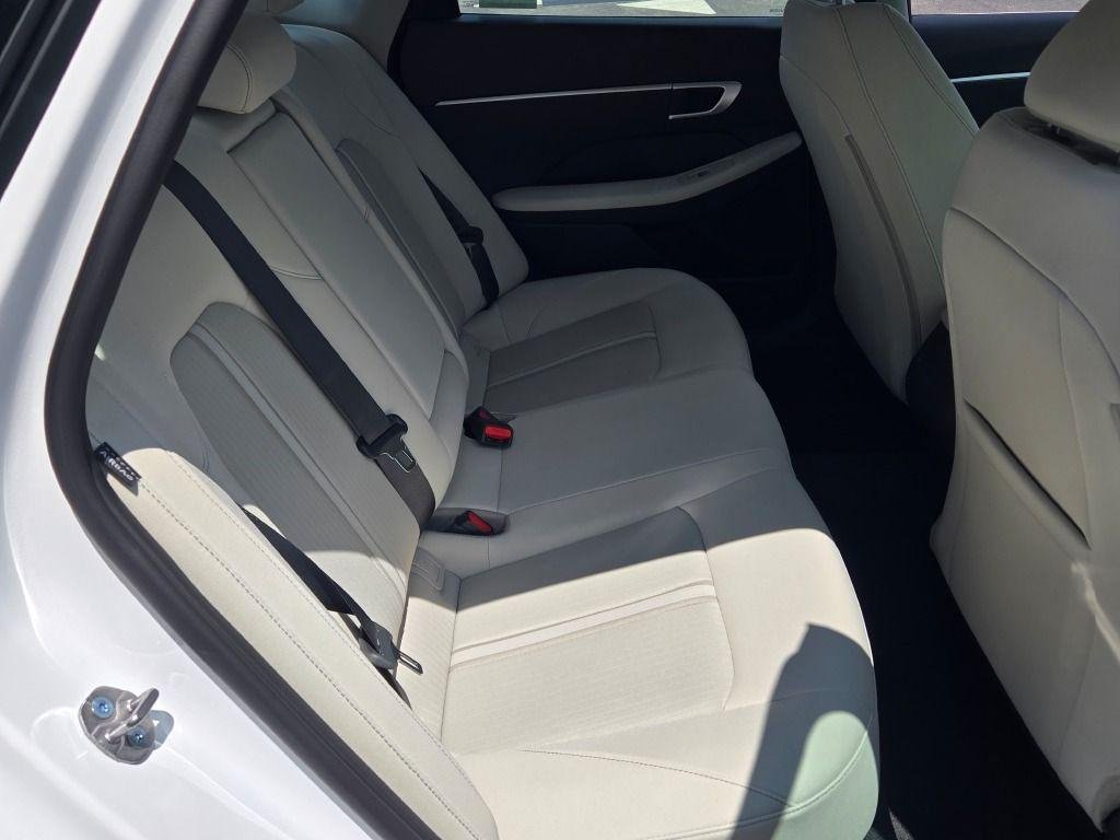 New 2026 White Hyundai SEL Sport image 10