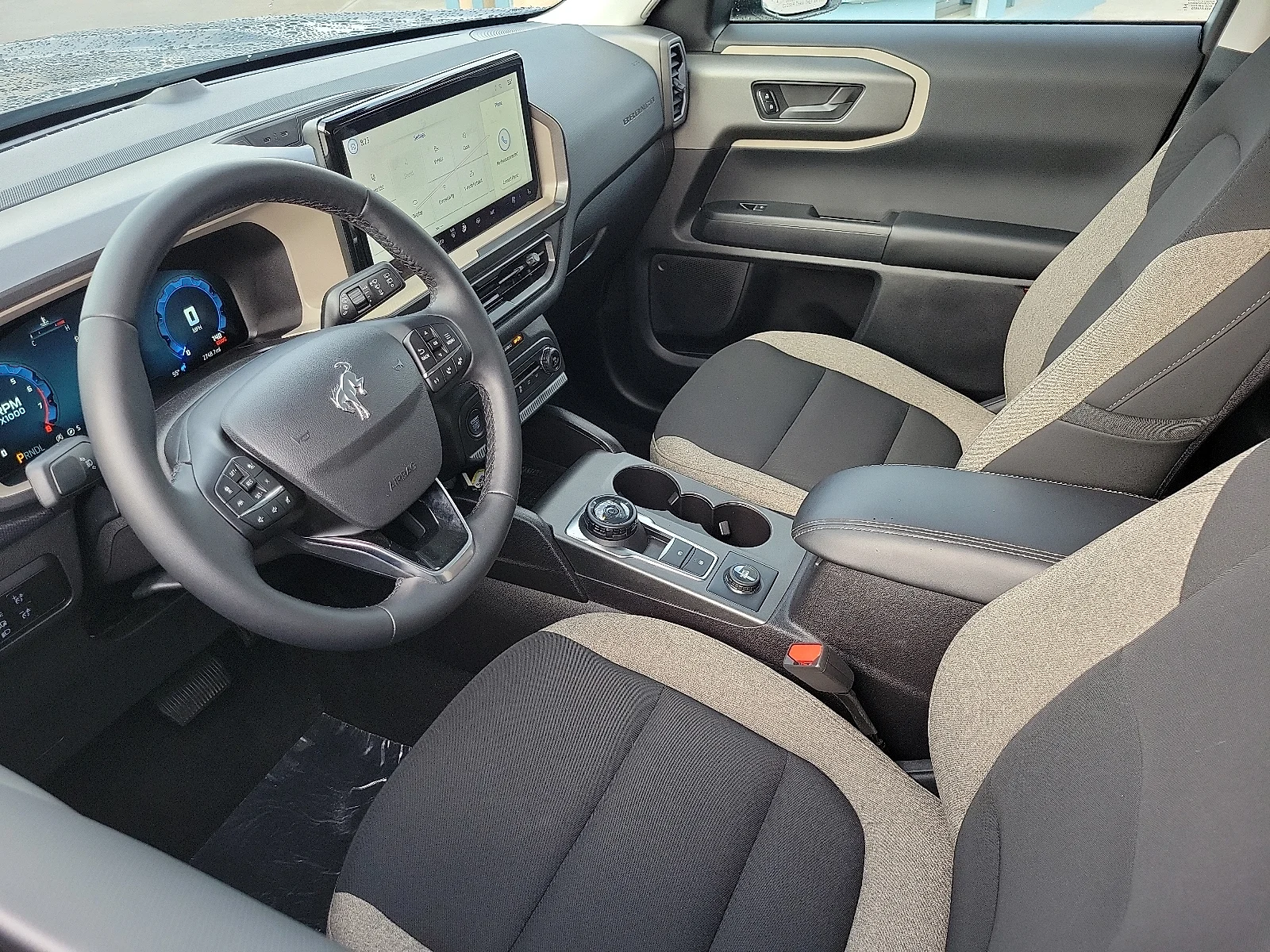 Used 2025 Gray Metallic Ford Big Bend image 4