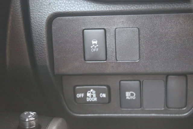 Used 2021 Silver Toyota SR5 image 16