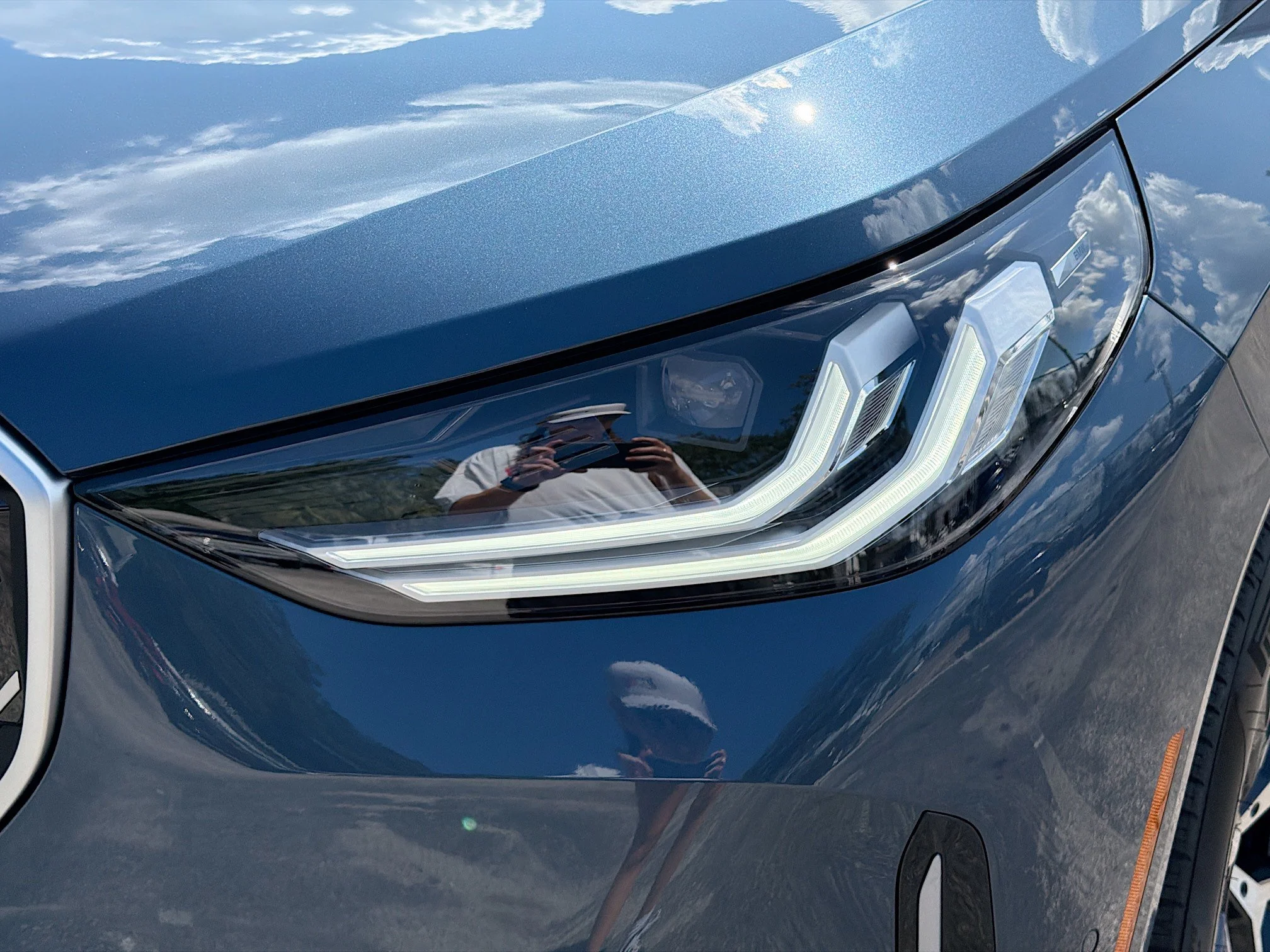 New 2026 Arctic Race Blue metallic BMW 30 xDrive image 9