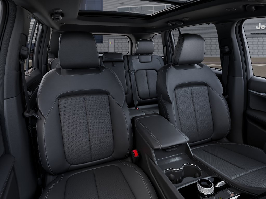 Used 2025 Gray Jeep Limited image 17