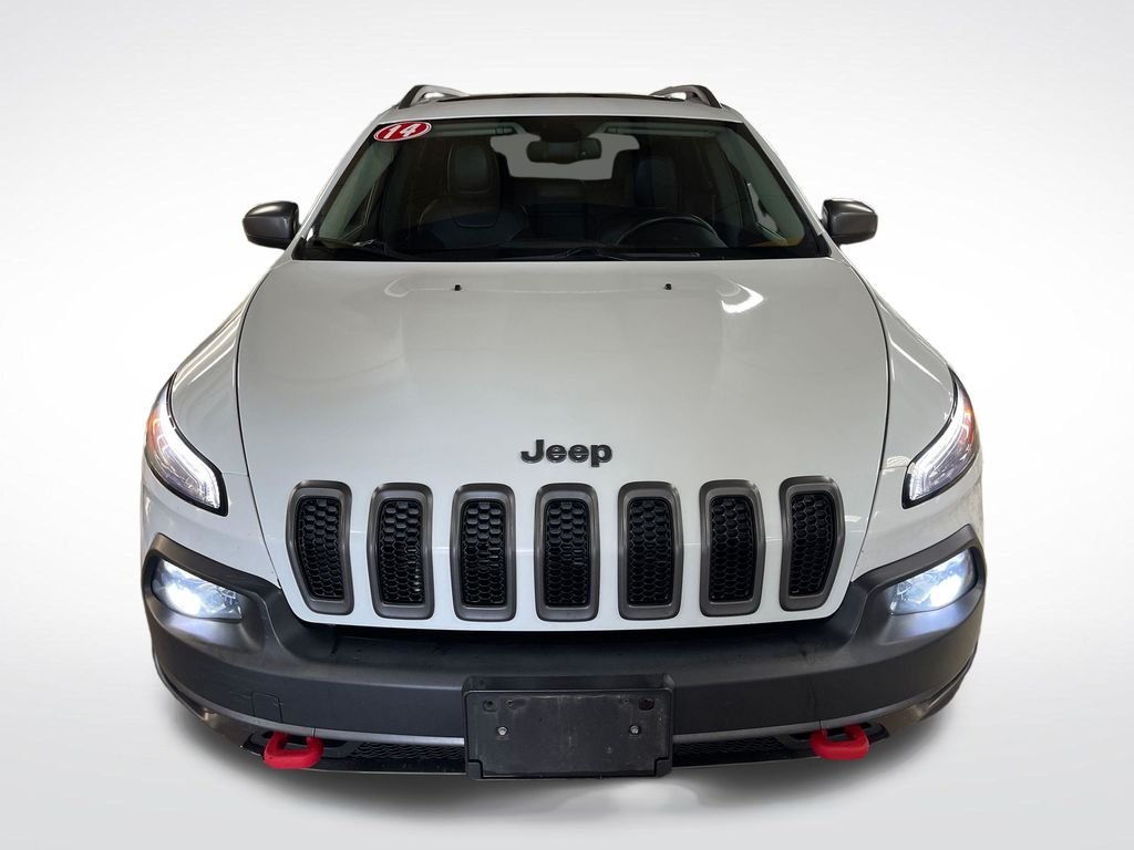 Used 2014 White Jeep Trailhawk image 9