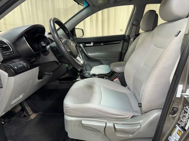Used 2014 Silver Kia LX image 14
