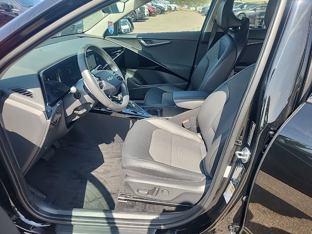 Used 2024 Black Kia EX image 18