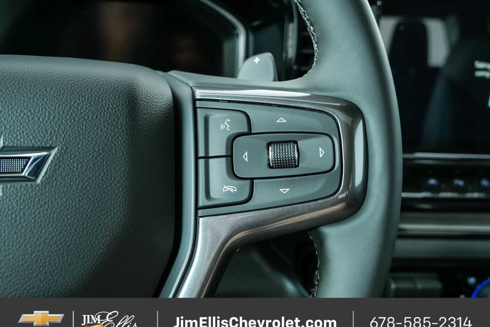 New 2026 Summit White Chevrolet ZR2 image 12