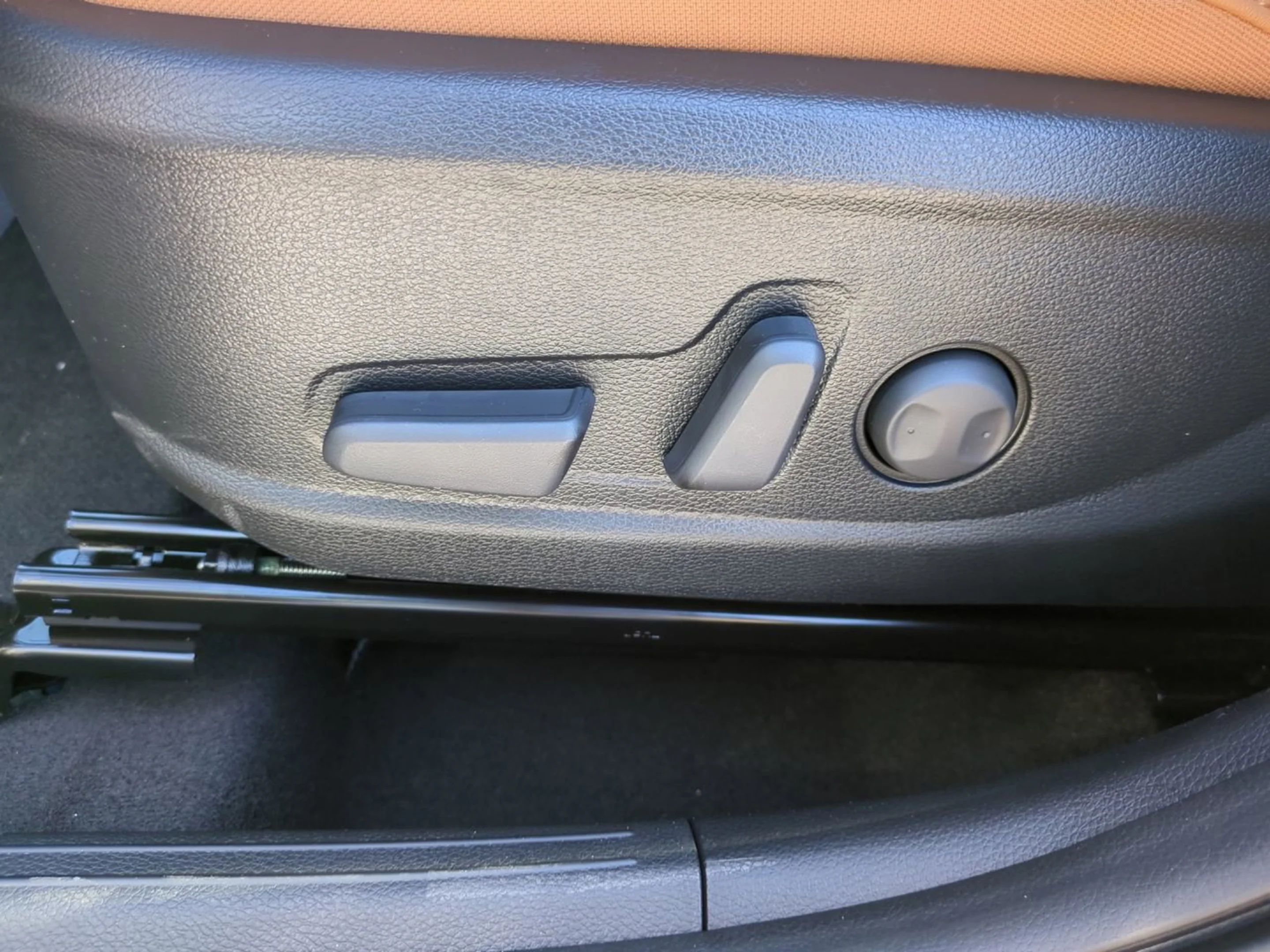 New 2026 Fusion Black Kia EX image 22