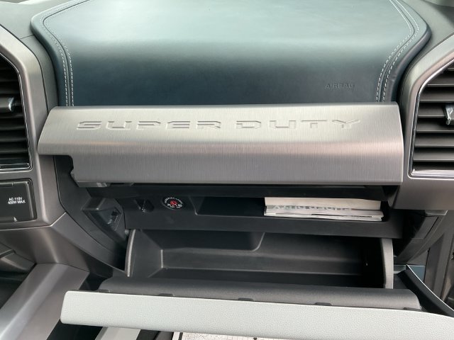 Used 2022 Gray Ford Limited image 28
