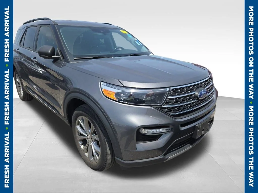 Used 2022 Gray Ford XLT image 1