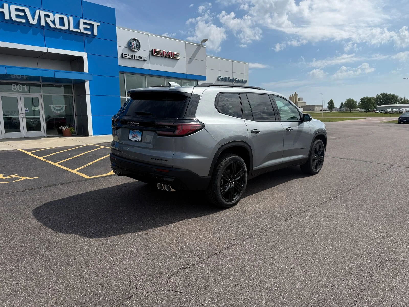New 2026 Sterling Metallic GMC Elevation image 8