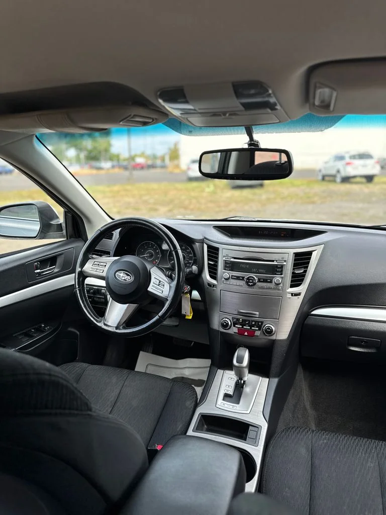Used 2011 Silver Subaru 2.5i Premium image 25