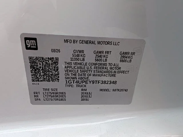 New 2026 Summit White GMC AT4 image 32