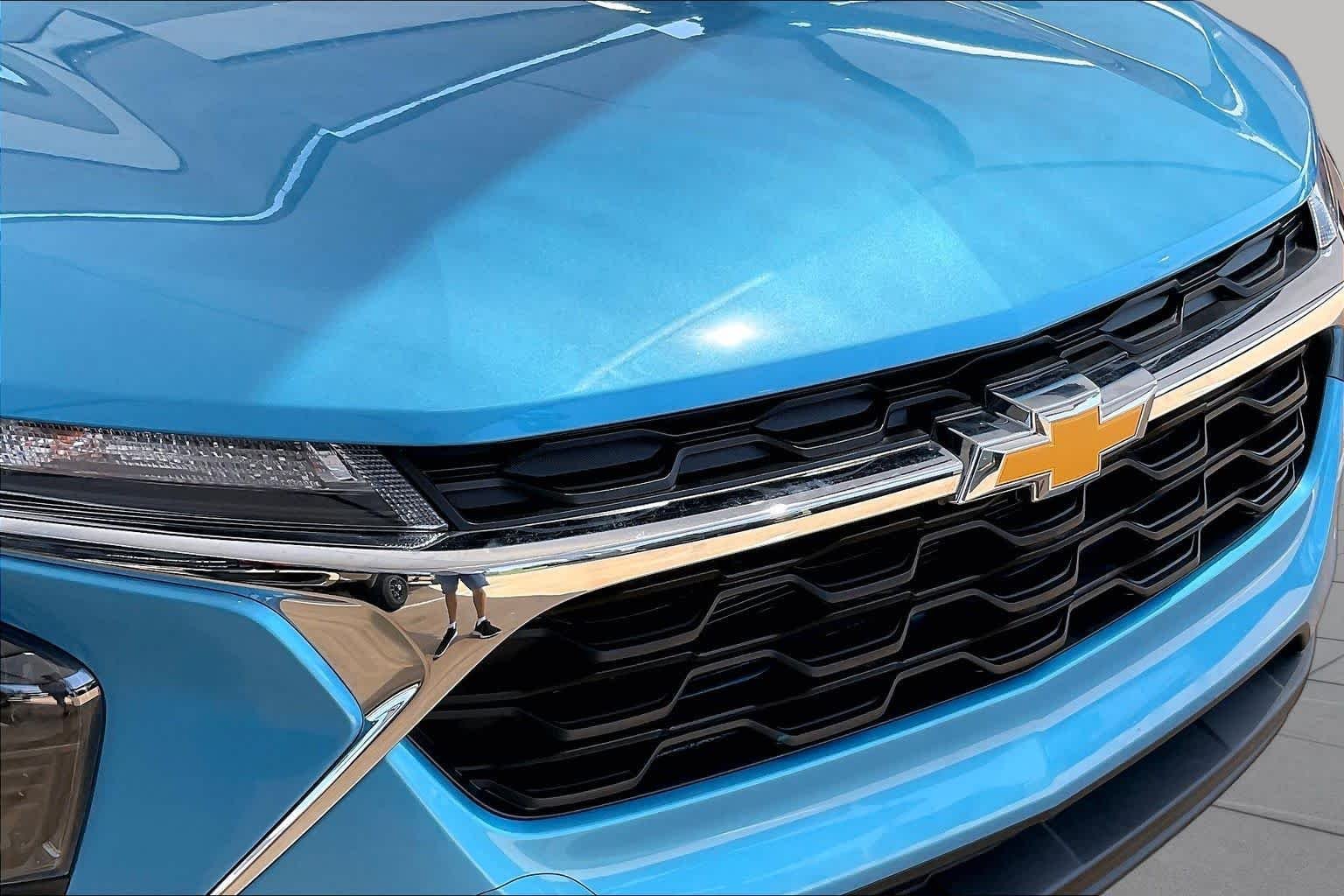Used 2026 Marina Blue Metallic Chevrolet LS image 28