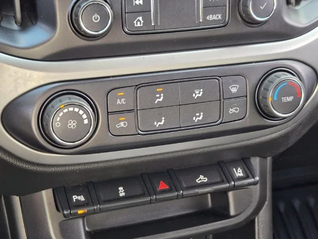 Used 2022 Summit White Chevrolet LT image 26