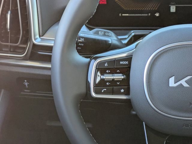 2025 Kia Sorento S - Photo 24