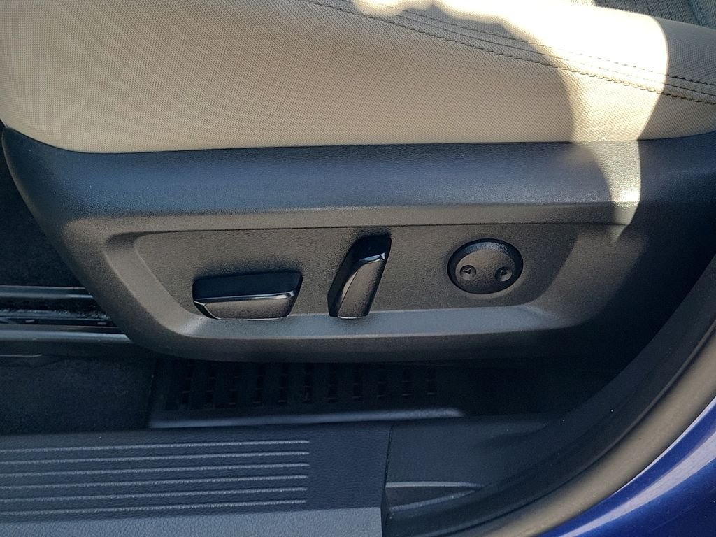 2022 Nissan Rogue SV - Photo 16