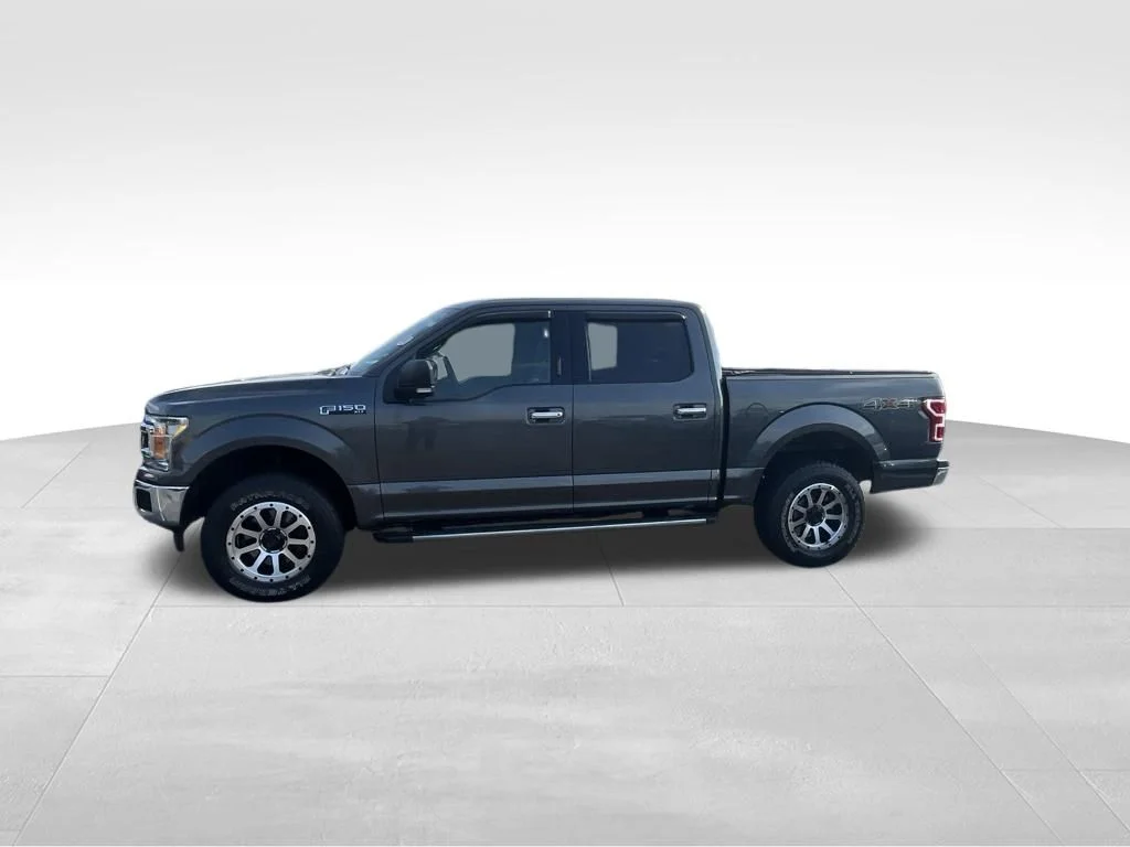 Used 2018 Gray Ford XLT image 2