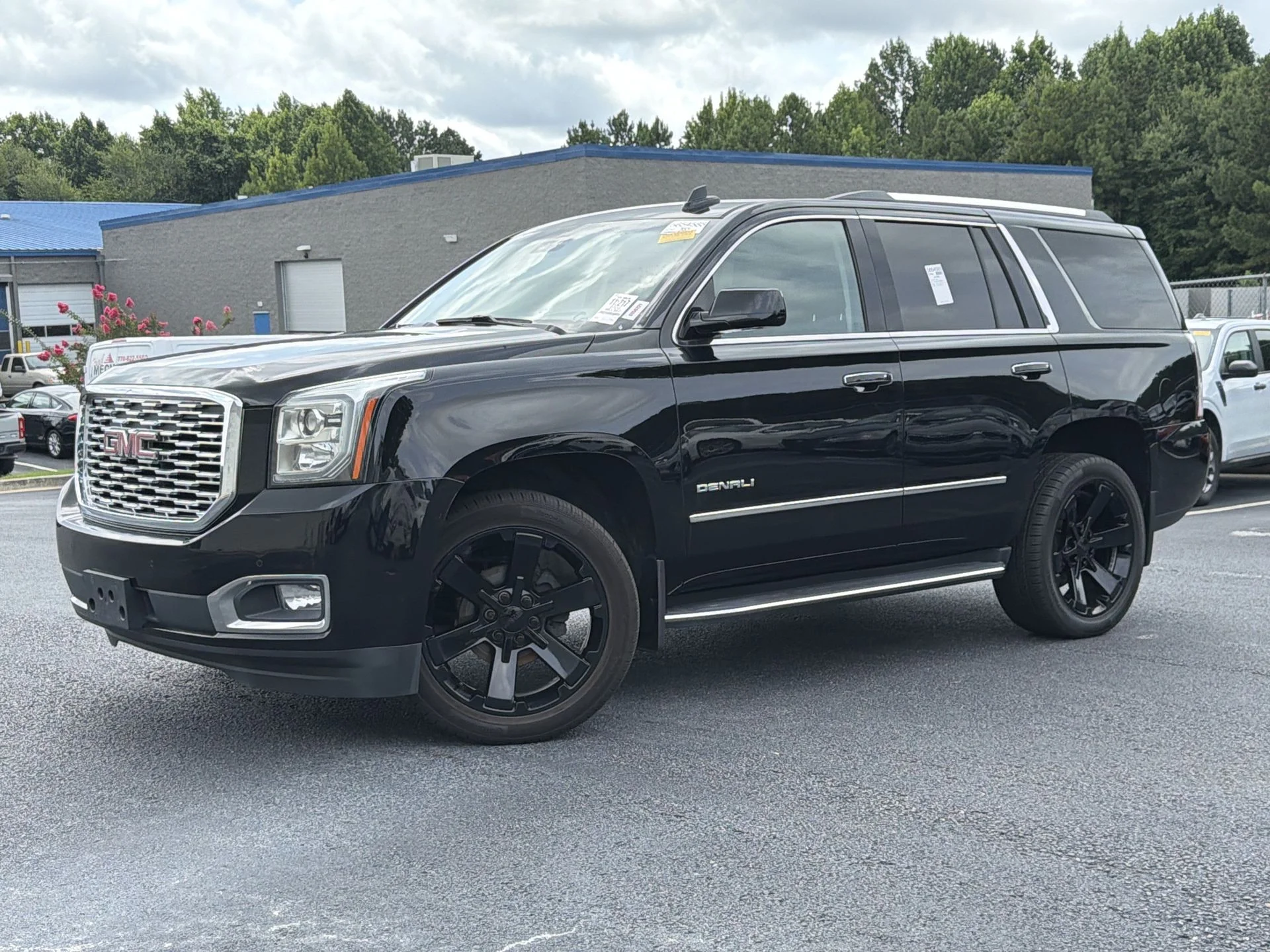 Used 2020 Onyx Black GMC Denali image 1