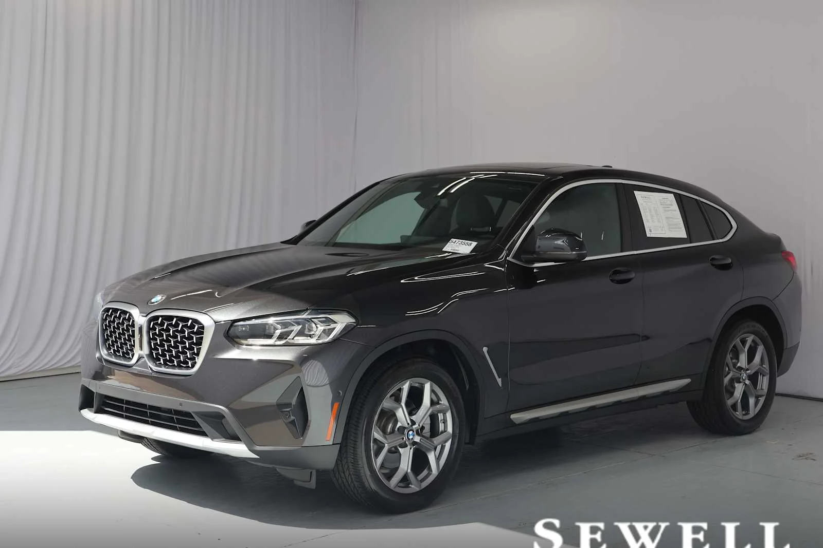 2025 BMW X4
