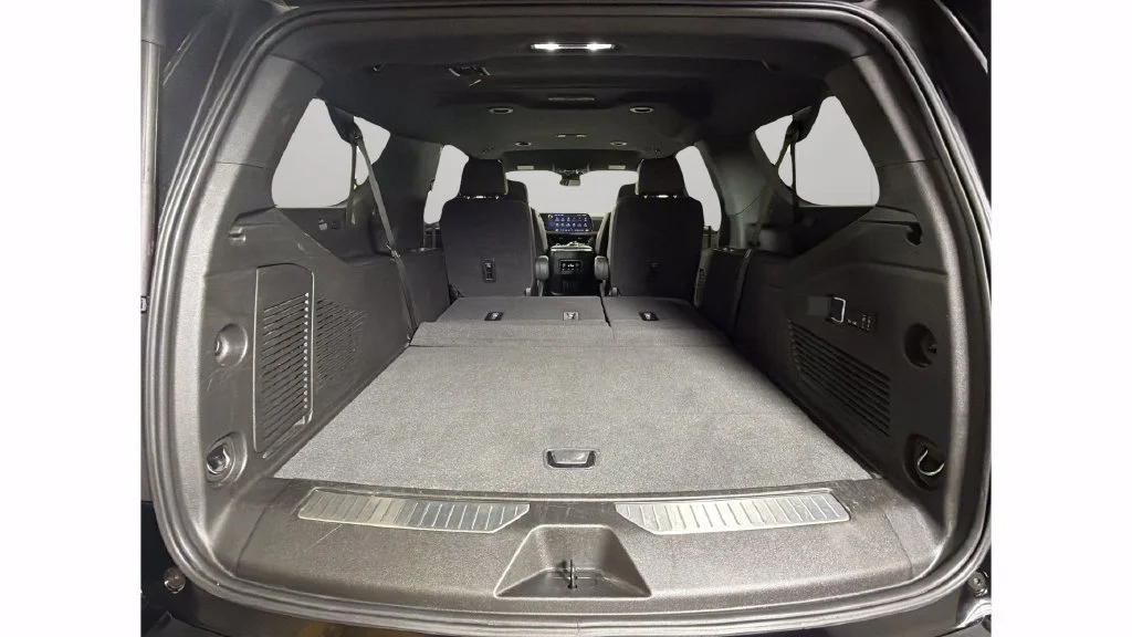 Used 2026 Black Chevrolet Premier image 32